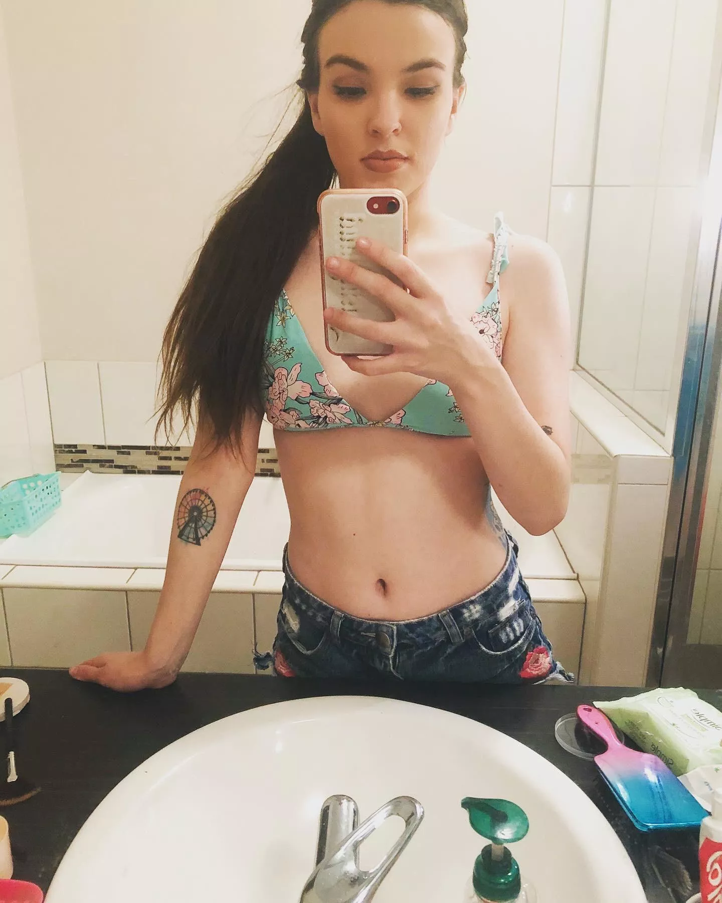 It’s my birthday! 💕 posted by WillowsinAugust