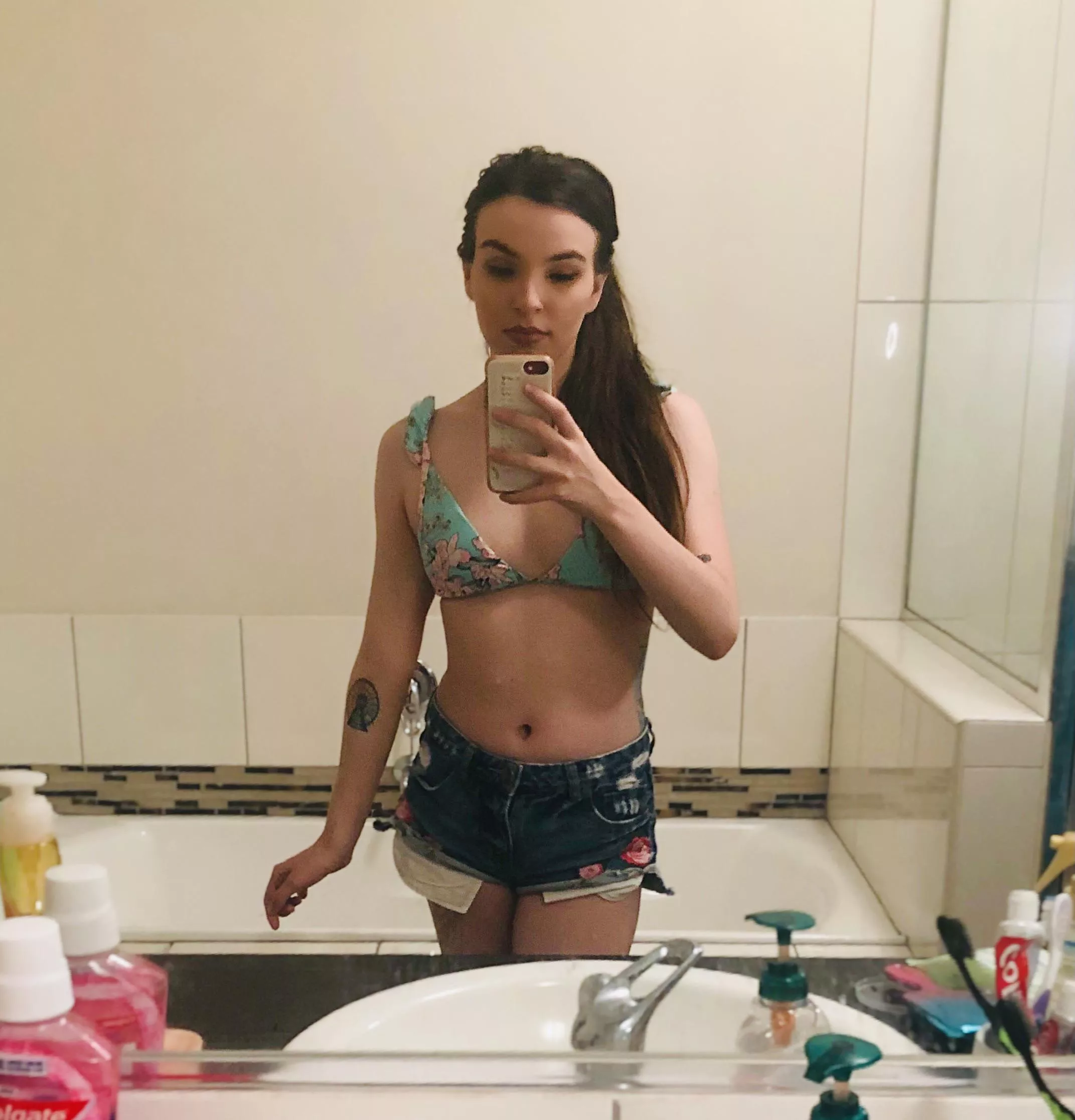 It’s my birthday! 🎉 posted by WillowsinAugust