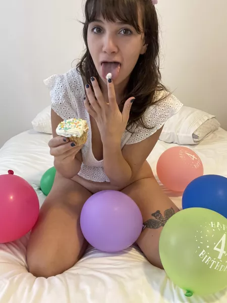 It’s my birthday by mollysbloomers89