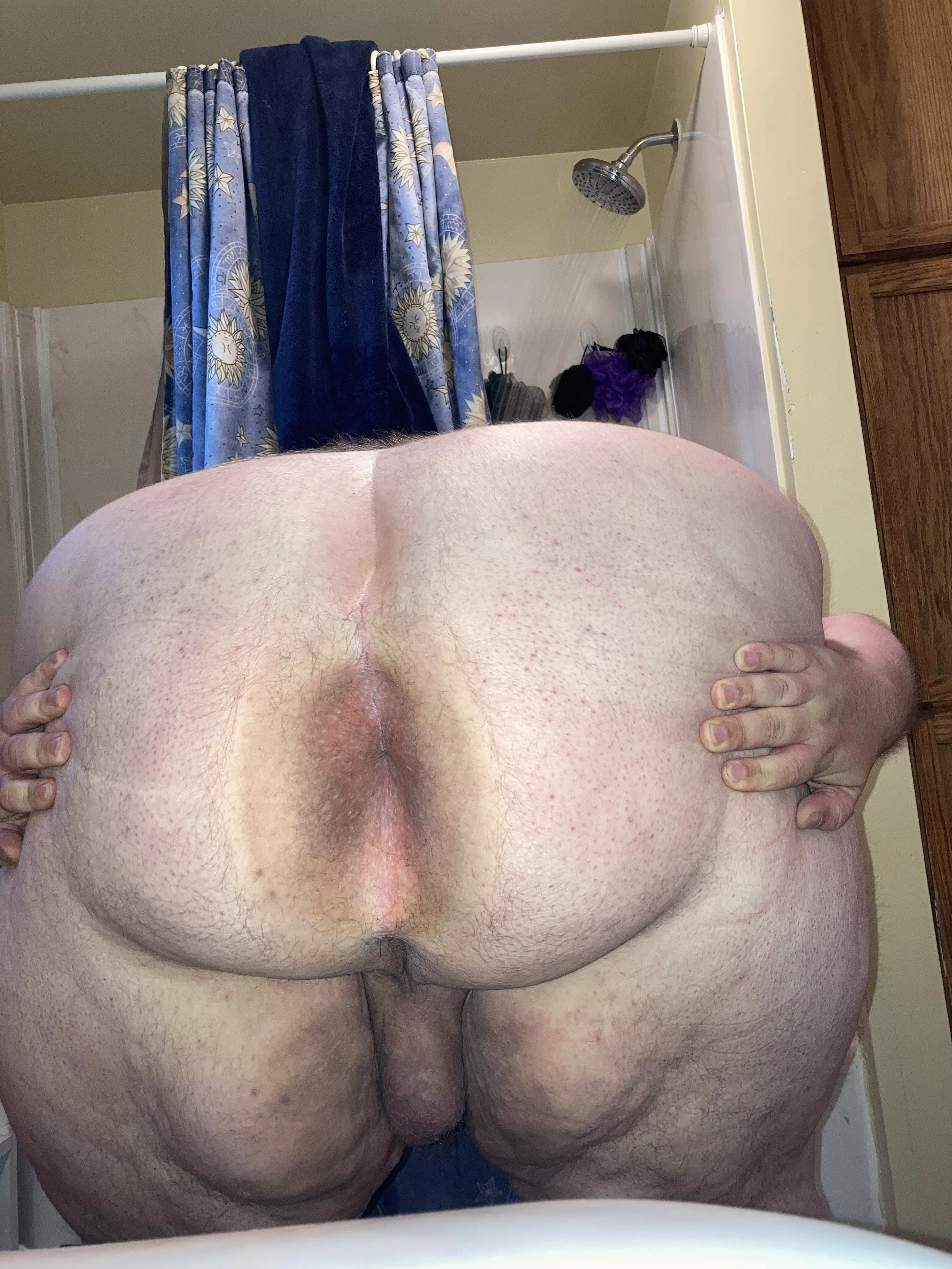 Its my birthday at midnight anybody wanna stretch this virgin hole open🤫 posted by bbclovingfatwhiteboy