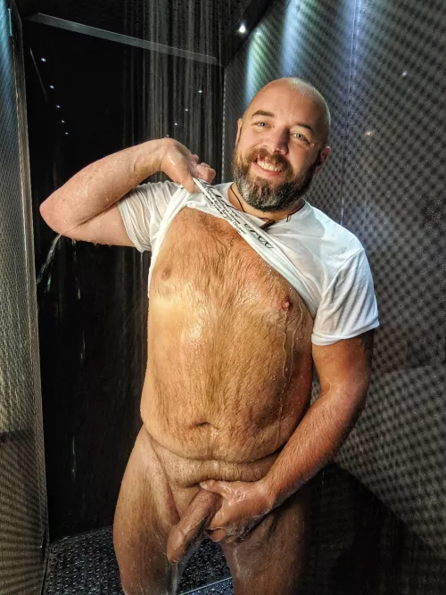 It's my birthday! I don't want cake, but I do want cakes. DM me your butt pics, gents! by sk1nandearth