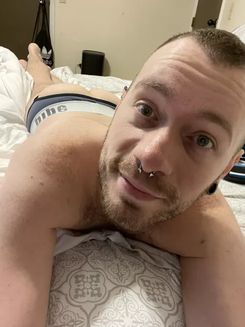 It’s my birthday, so who wants some cake? 🎉 by hisperdit10n