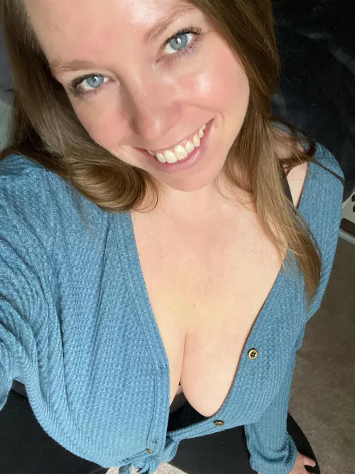 It’s okay, you can look! Don’t worry about where my eyes are. by Foxxthemisses