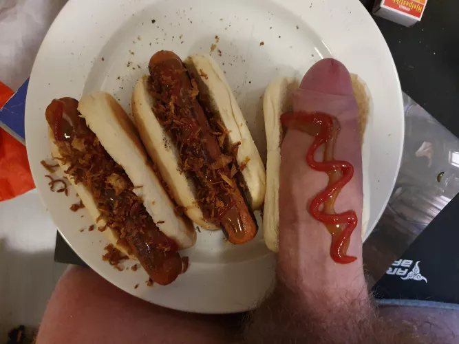 It's okay, you get to play with your food on this occasion by ThicciLongCocking