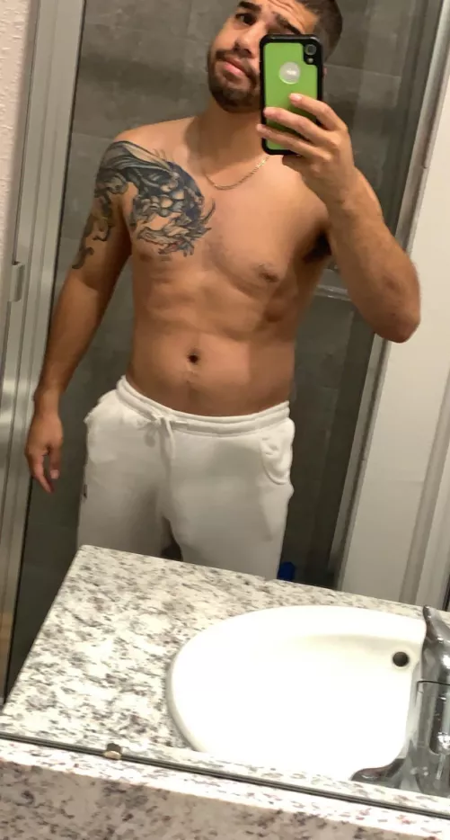 It’s poking 😈 by jaytheplaything10