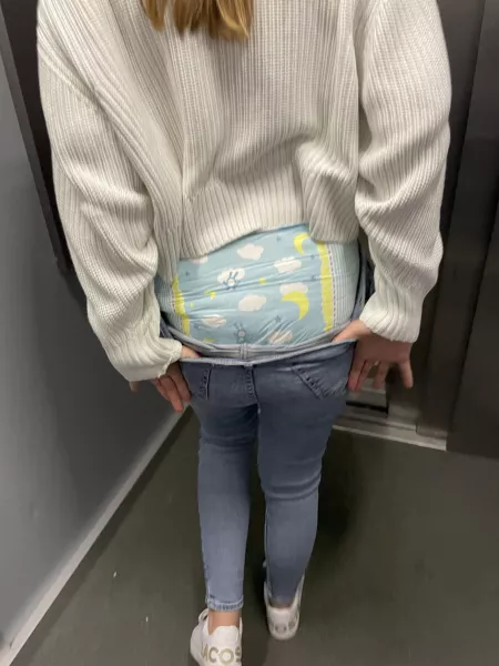 its public time again, should i wet it? 🥰😇 by littlebinkiebee