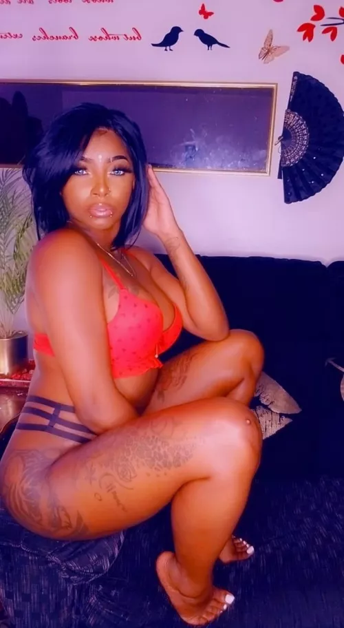 It’s red for me I love to look devilish sexy ❤️‍🔥❤️‍🔥 by Skyymax92