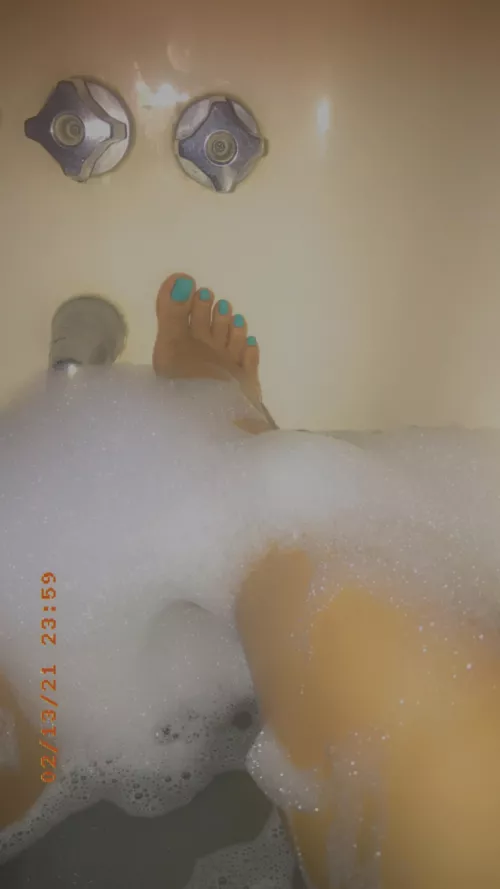 It’s Saturday day night , and you are here wondering what my soles look like wet huh …. by MistressSolees