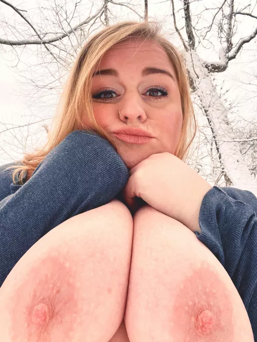 It’s so cold out 😜😘 by willow_89