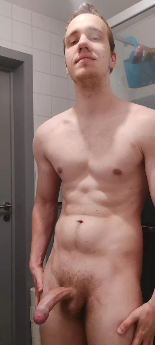 It's so hot in my bathroom i am getting sweaty ! Smiling just for you ;) pm open ! by belgarathhh