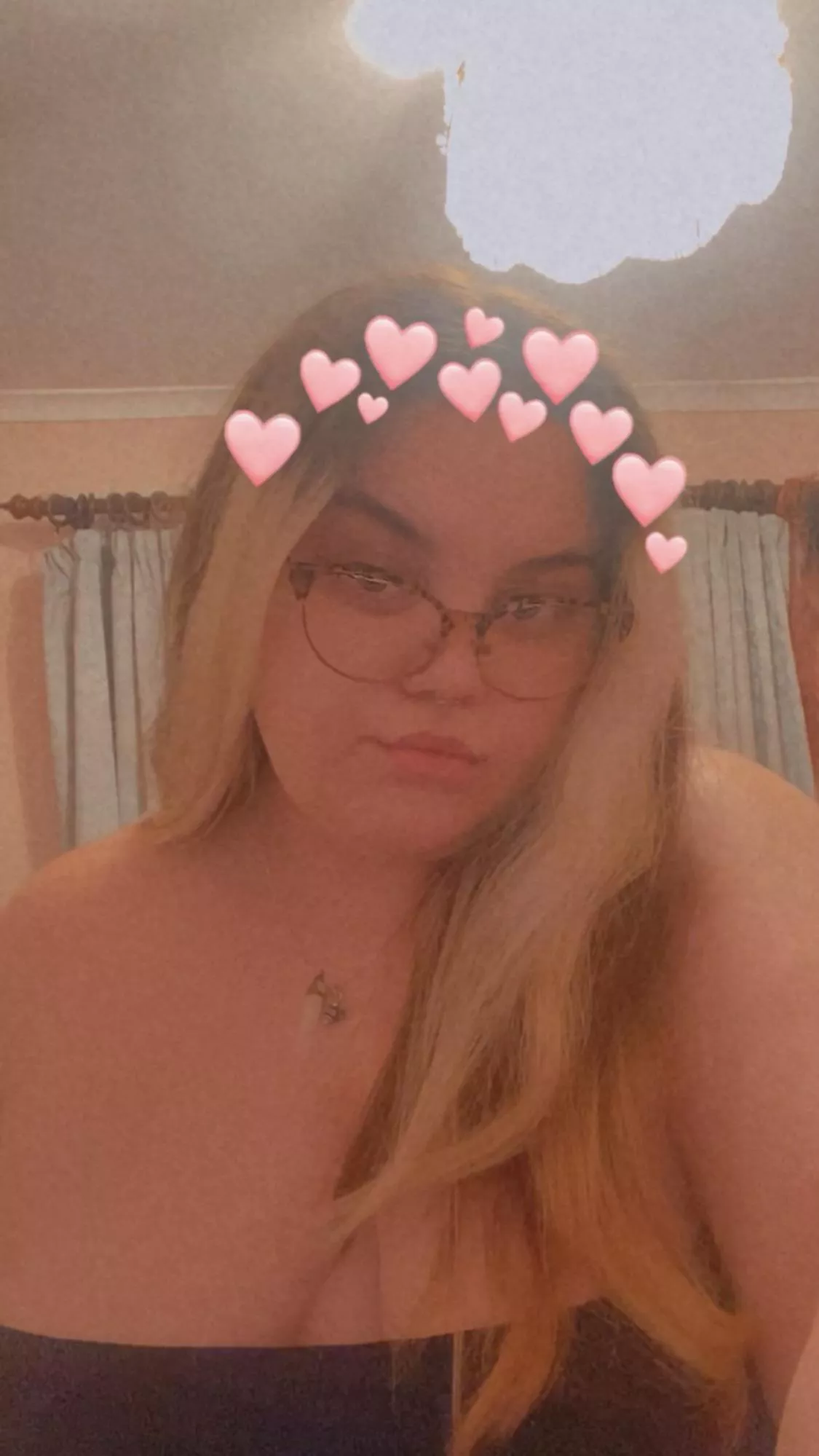 It’s so hot today 😩💦💦 posted by Baby_Beeee