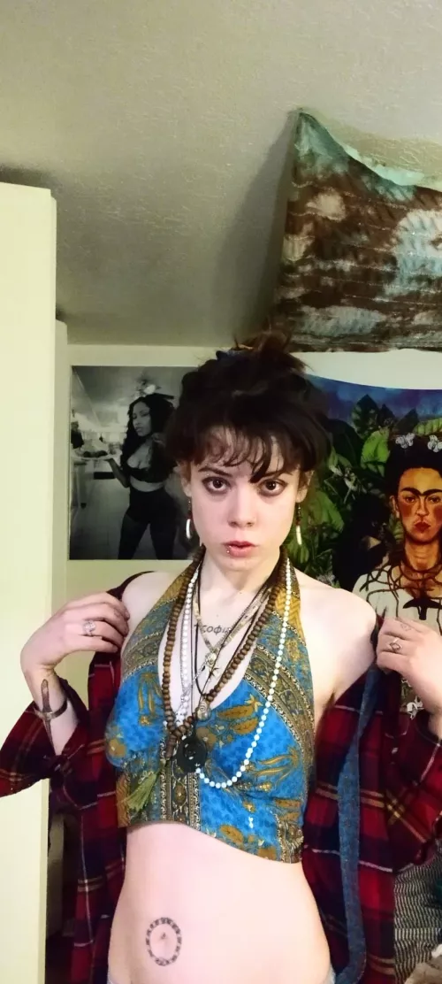 It's Submission Sunday, get down on your fucking knees and Worship your Goddess. 😈👑🐖 by GoddessOpheliaJones