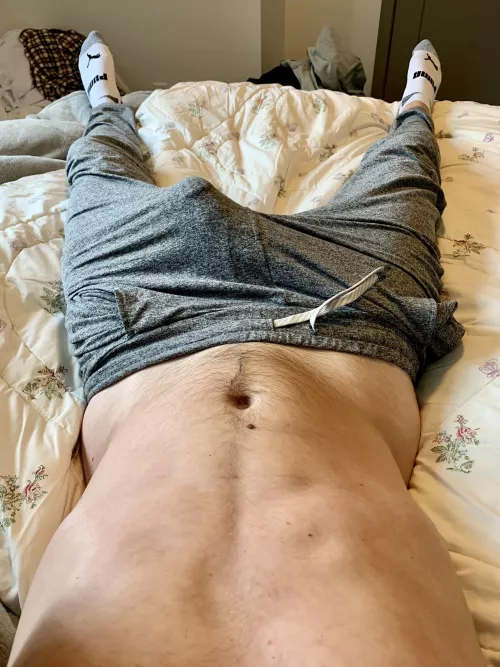 It’s sweats weather by WoWsErS12345