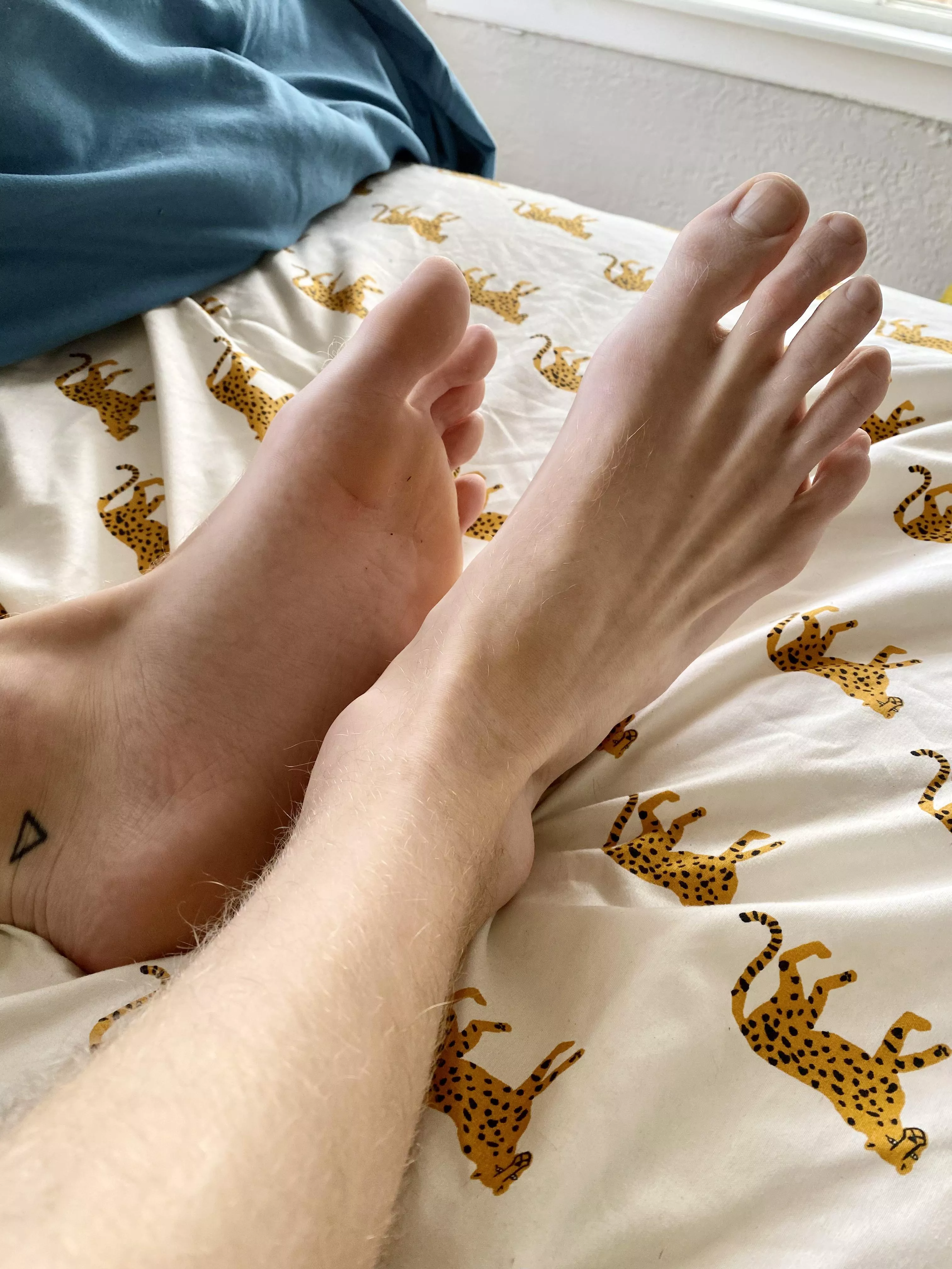 It’s the weekend! My feet are always a cause for a celebration. posted by BlondeBoyFoot