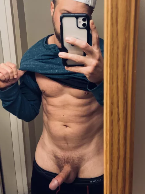 It’s throbbing by sireewoh