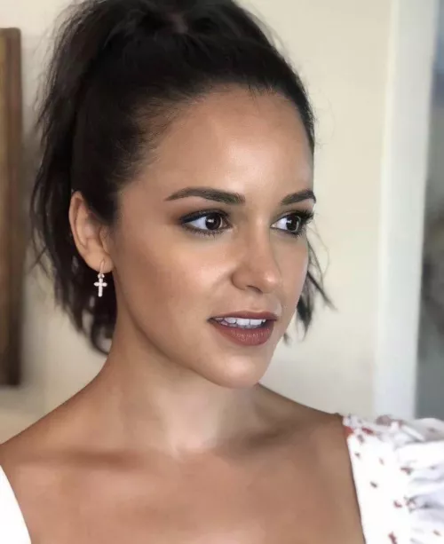It’s time to lose NNN to Melissa Fumero. Can anyone feed me pics of her? Kik: appletrib by letstestthisout123