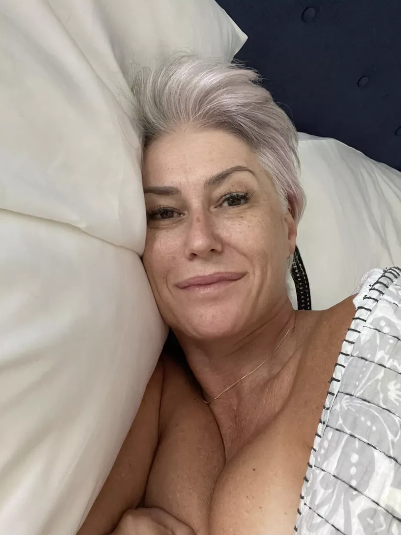 It’s too early to be awake posted by TheGoldenGilf