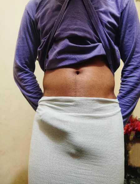 It's very hard to hide this! by Seapearlsea