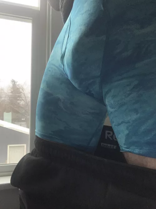 It’s wrapping around my balls by Highlife04