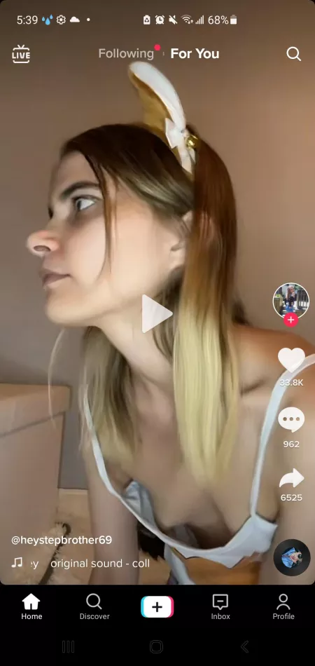 Itty bitty slip by ragnarspacewolf