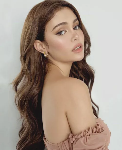 Ivana Alawi by alejour