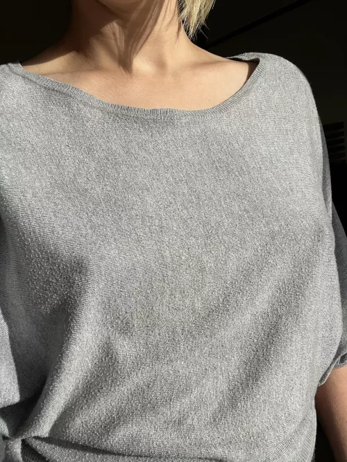 I’ve always loved my collarbones 🥰 by just_kenzie_xxx