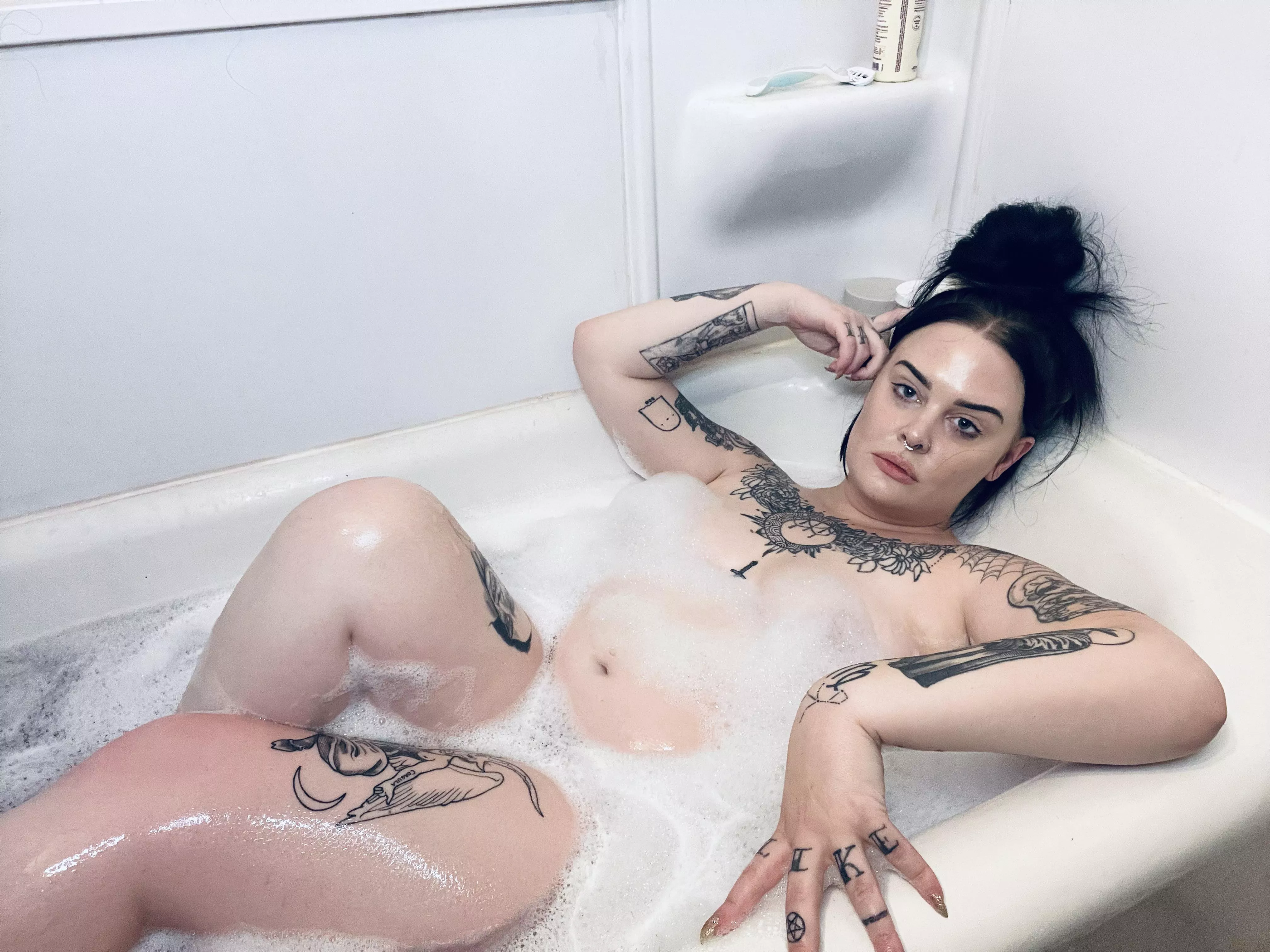 I’ve been a dirty girl posted by thenightmareqveen