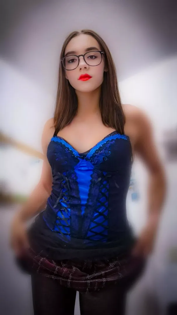 I've been a naughty and bratty lil girl... Do I deserve some punishment, Daddy..? 🤤❤️ posted by SissySlaveKiki