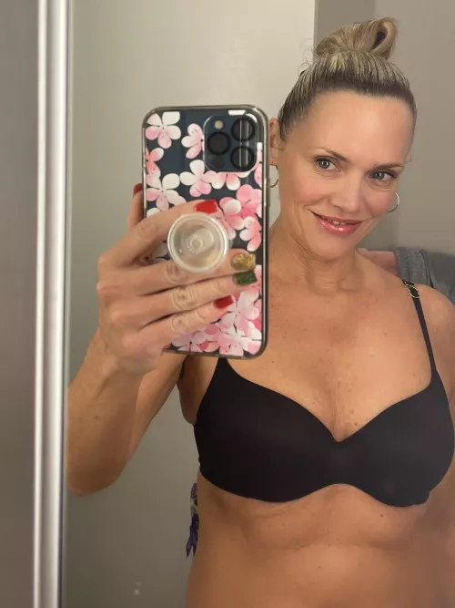 I’ve been a naughty Milf/Gilf! [F51] by Momcano_Nana_1970