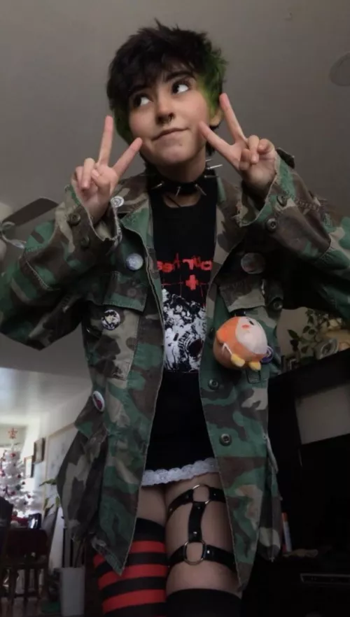 i’ve been feeling really insecure lately but i felt cute today! c,: especially in this outfit v: by crustxc