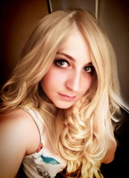 I've been getting some pretty gross DMs recently, I just want to be called cute. :3 by MeButMuchCuter