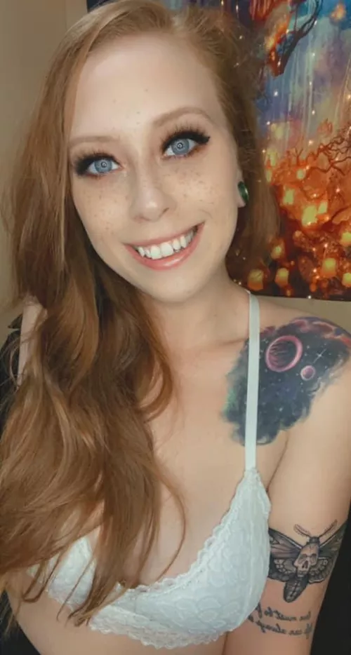 i’ve been lazy about taking pictures lately so here is an oldie but goodie 😛 by istayyawayyyX