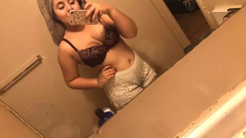 I've been off a while so here you go guys! No limit tell me what you think :$ by Mayamendival