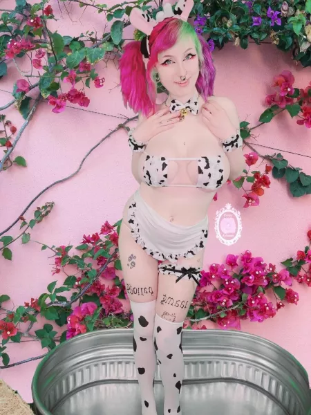 I've got the milkers if you've got the cream~ by poppylebeaux