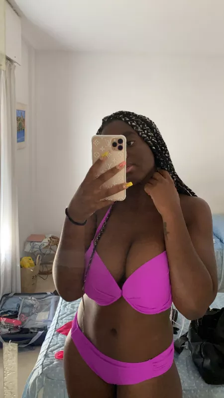 I've heard you like them young and curvy? Am I that?😇 by studyniky