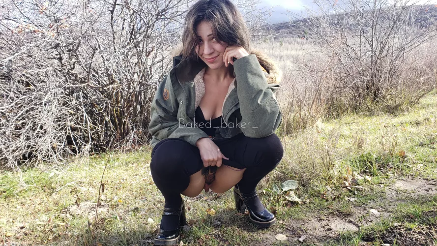 I've never had such a tough time getting a guy's attention! Come play with me! [GFE] [VID] [Rate] 🍁☀️ by Baked_baker_