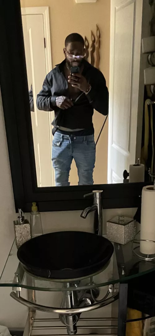 I’ve seen a grey sweats challenge but never a jeans one🤔 by InsectPatient6265