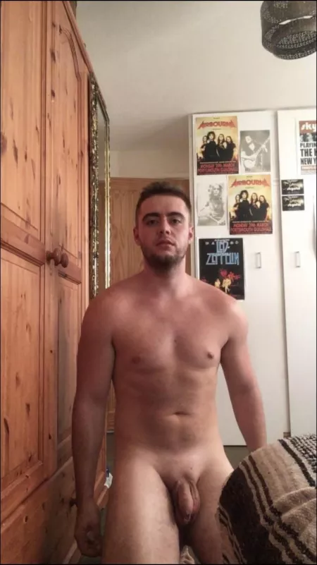 Iya 👋 by Justjackk7