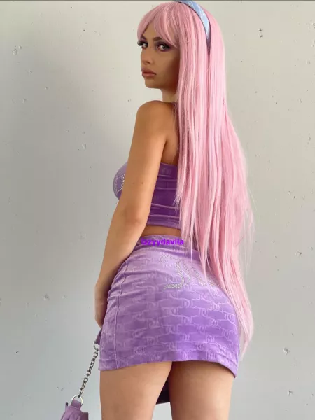 Izzy back again with another short skirt ☺️ by Cultural_Insurance94