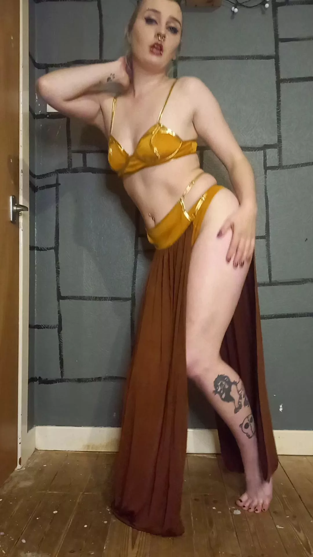 Jabba Slutty Slave 😅 posted by FatDogNanDoza