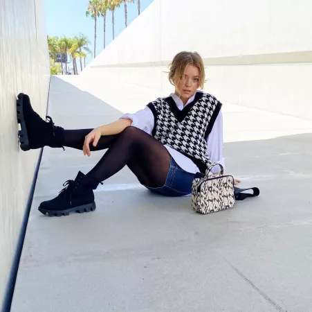 Jade Pettyjohn by GlamMetalLion