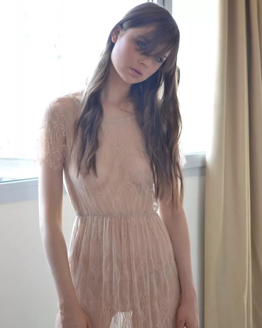 Jana Jung posted by MintyFroggy