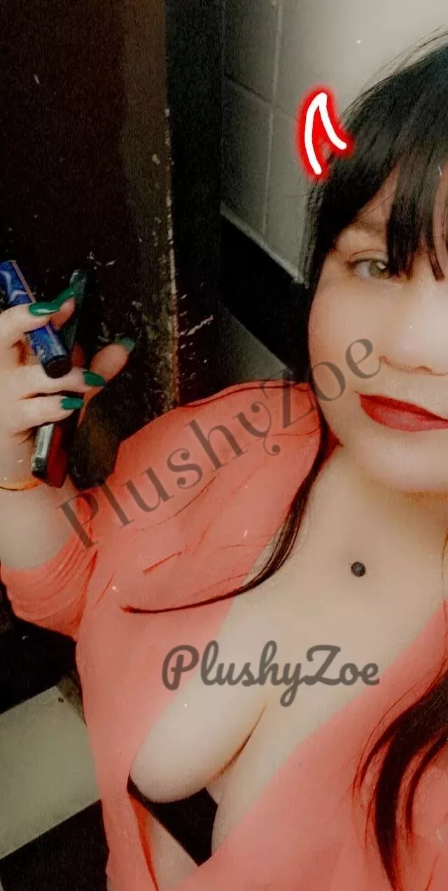 January is my birthday month. 🥵 Verified Doll offering GFE, sexting, panties and more [selling] [louisiana] fetish friendly milf that is a gaming stoner. Kik/telegram plushyzoe posted by PlushyZoe