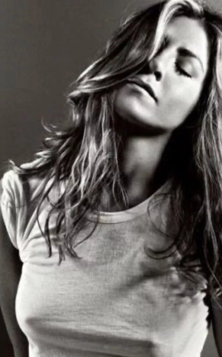 Jennifer Aniston is the Queen of Pokies! posted by DiosMioMan2