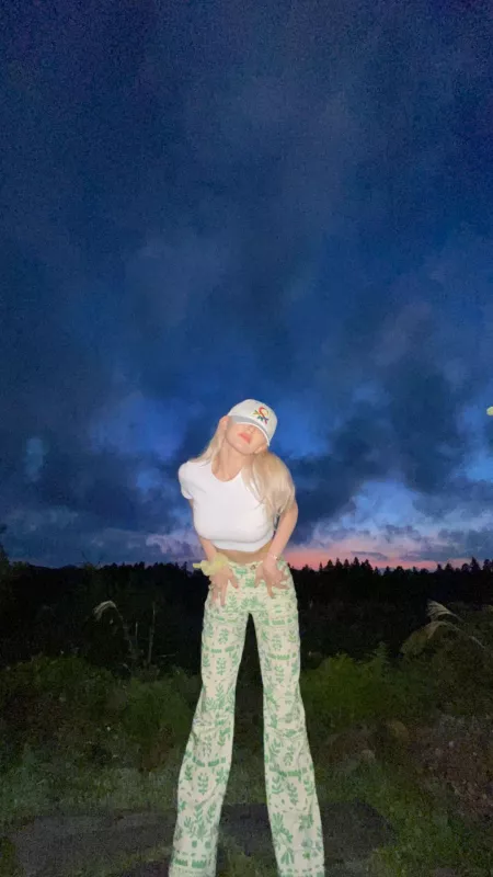 Jeon Somi by idksowhtevr