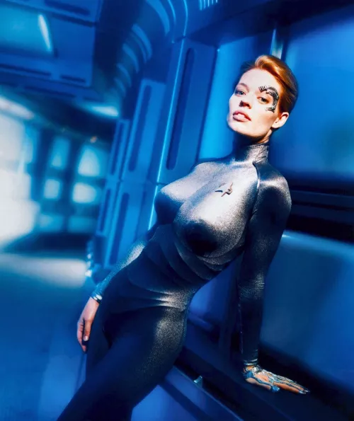 Jeri Ryan's skintight suit is simply iconic by NewNebulaStories