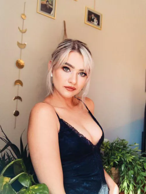 Jerk trib over me and show me (kik: emmythepisces) by emmythepiscess