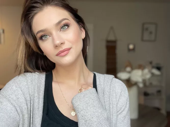 Jerk your huge cock to me (kik: emmythepisces) by imgonnaplopmypants