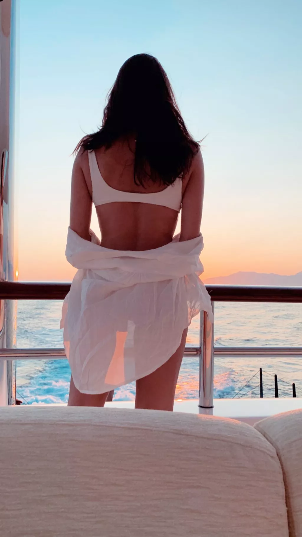 Jessica Clements posted by SelenaMGomez