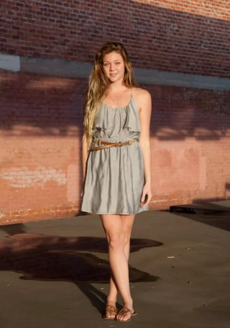 Jessie Andrews looking stunning in her dress by SpunkySpunkyAssGuy